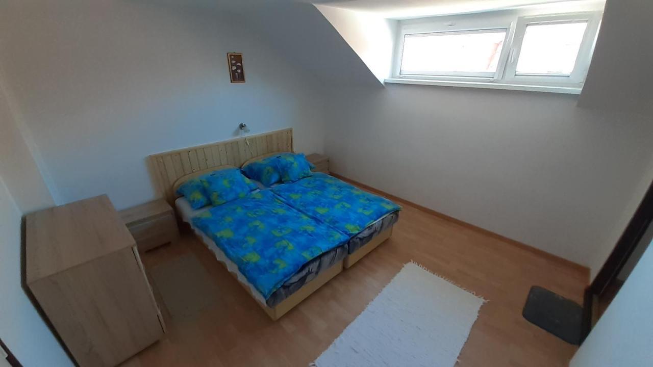 Patri Apartmanhaz Keszthely Extérieur photo